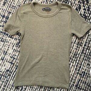 Abercrombie & Fitch XS olive ribbed tee